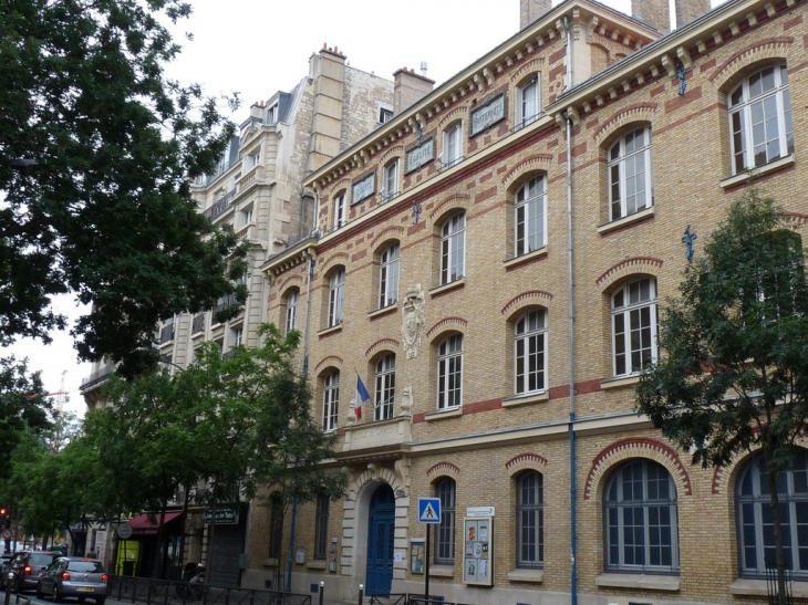 Rue Félix Faure - Paris 15e Arrondissement