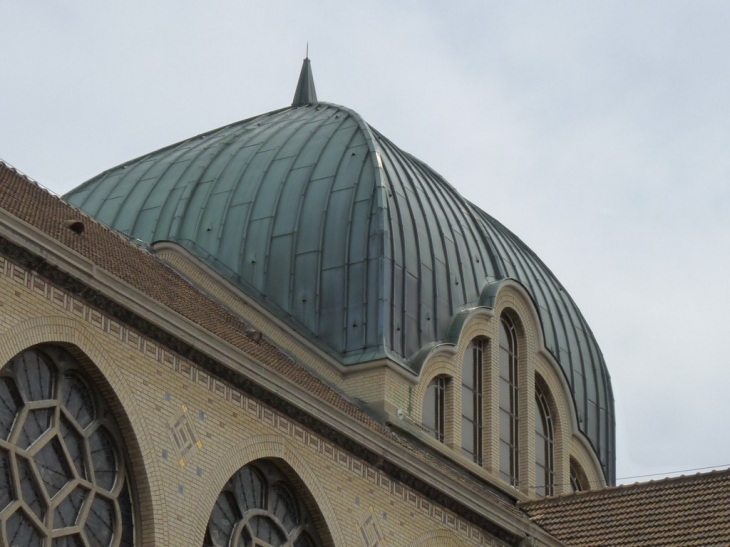 Eglise Saint Léon - Paris 15e Arrondissement