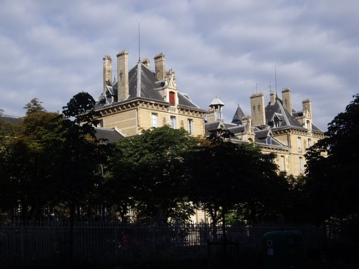 Lycée Buffon boulevard Pasteur - Paris 15e Arrondissement