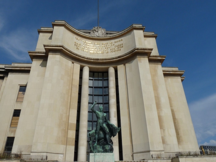 Le Palais de Chaillot - Paris 16e Arrondissement