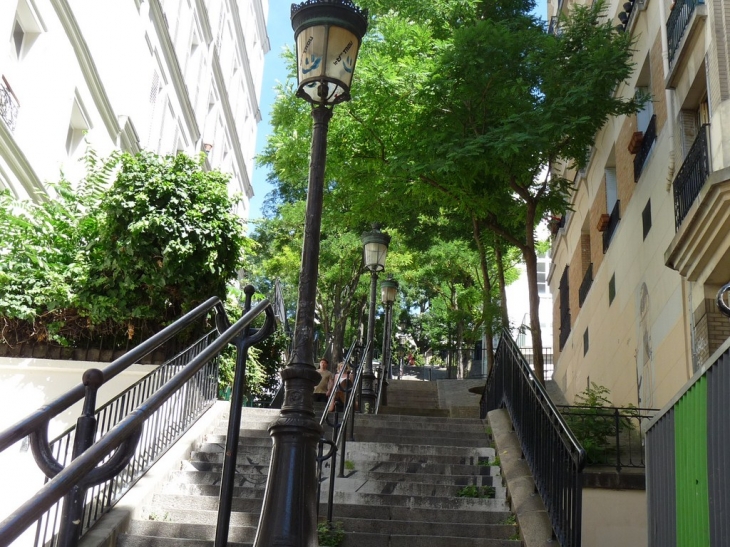 Rue Chappe - Paris 18e Arrondissement