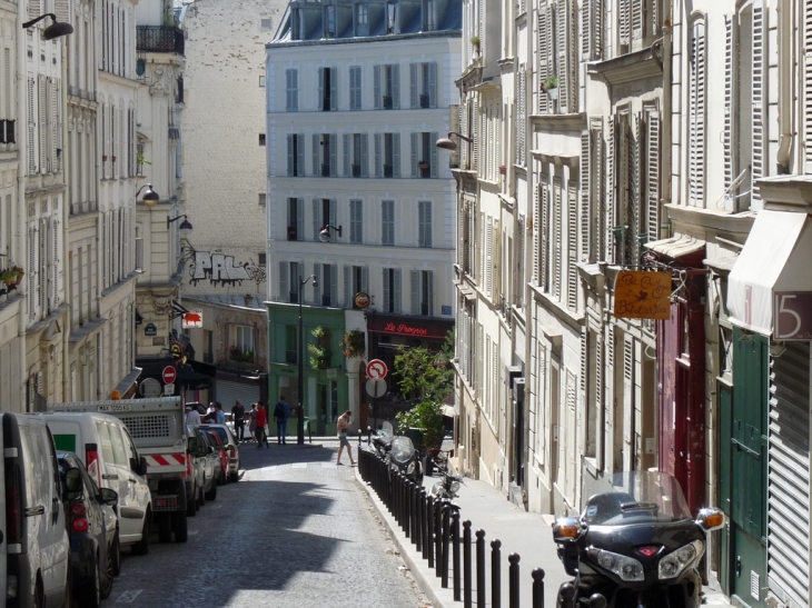 Rue Chappe - Paris 18e Arrondissement