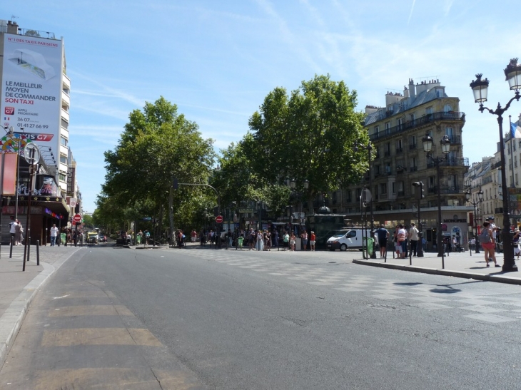 Le boulevard de Clichy - Paris 18e Arrondissement