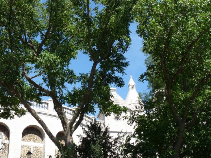  La basilique du Sacré Coeur - Paris 18e Arrondissement