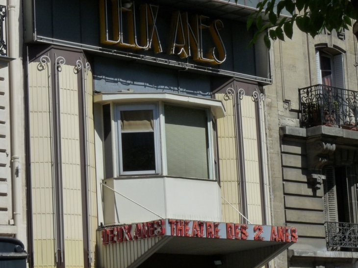 Le théatre des 2 ânes - Paris 18e Arrondissement