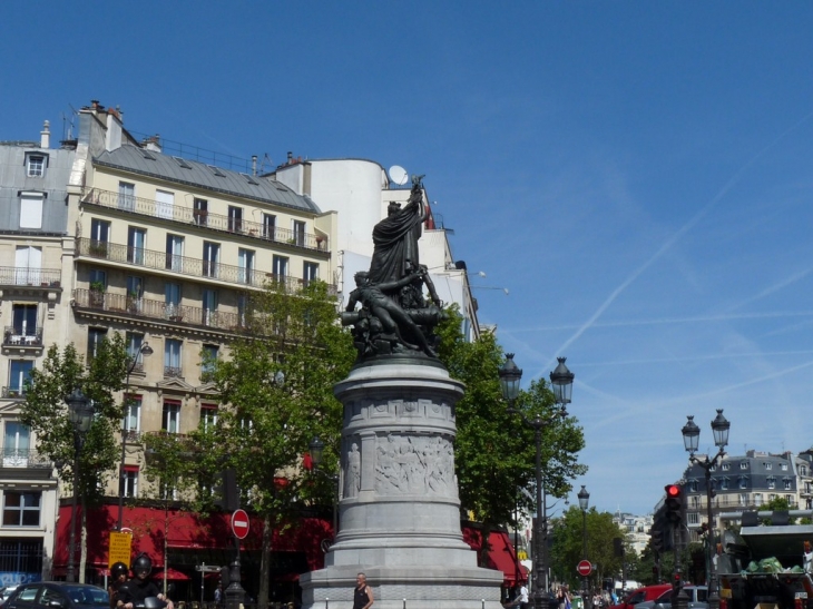 Place de Clichy - Paris 18e Arrondissement