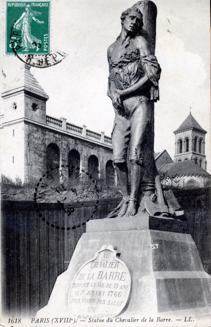 Statue du Chevalier de la Barre, vers 1910 (carte postale ancienne). - Paris 18e Arrondissement