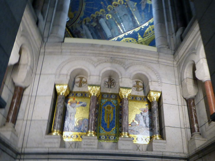 Le Sacré Coeur : dans la basilique - Paris 18e Arrondissement