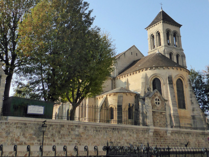 Ballade à Montmartre : l'église Saint Pierre - Paris 18e Arrondissement