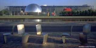 Une Vue de la cité des Sciences - Paris 19e Arrondissement