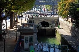 Une écluse sur le Canal - Paris 19e Arrondissement