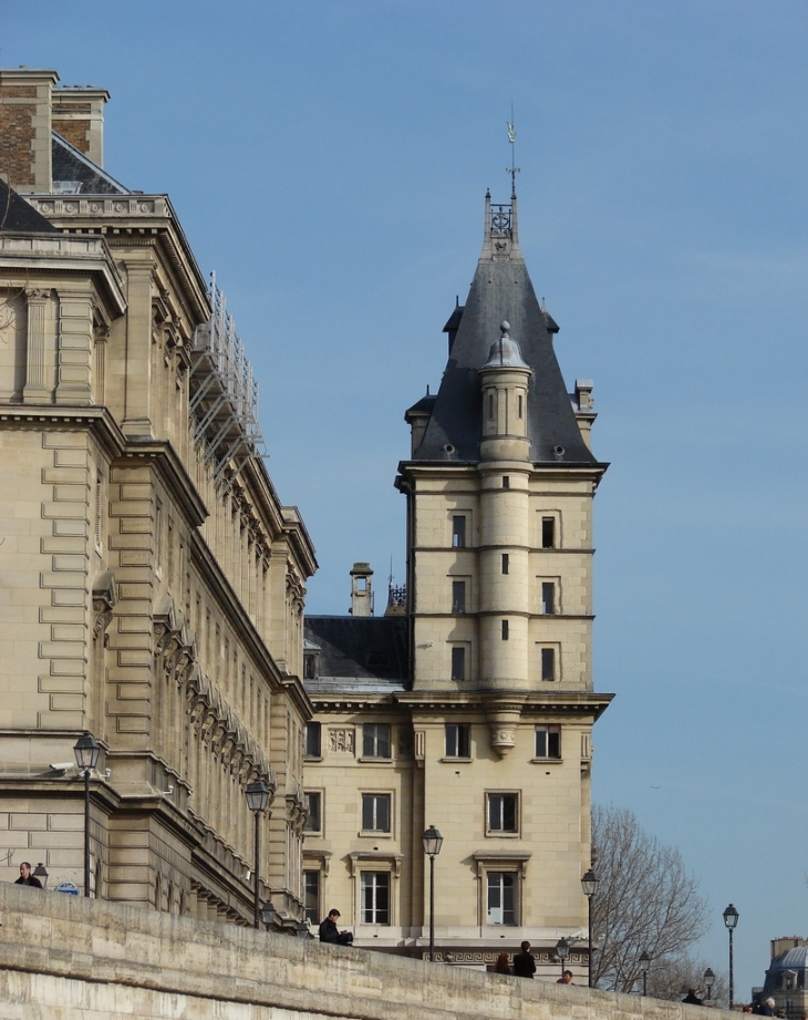 Le Palais de Justice, quai des Orfèvres - Paris 1er Arrondissement