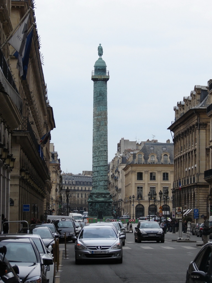 La Colonne de la Grande Armée - Paris 1er Arrondissement