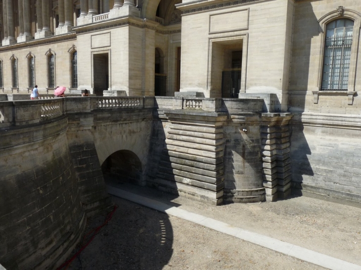 Le Louvre - Paris 1er Arrondissement