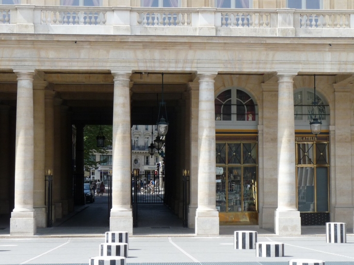 Le-peristyle-de-chartres - Paris 1er Arrondissement