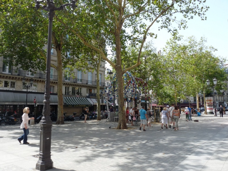 Place Colette - Paris 1er Arrondissement