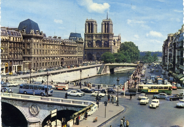 Notre-Dame, Le Pont et le Quai Saint-Michel (carte postale de 1960) - Paris 4e Arrondissement