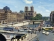 Photo suivante de Paris 4e Arrondissement Notre-Dame, Le Pont et le Quai Saint-Michel (carte postale de 1960)