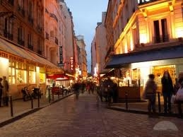 Une petite rue - Paris 5e Arrondissement