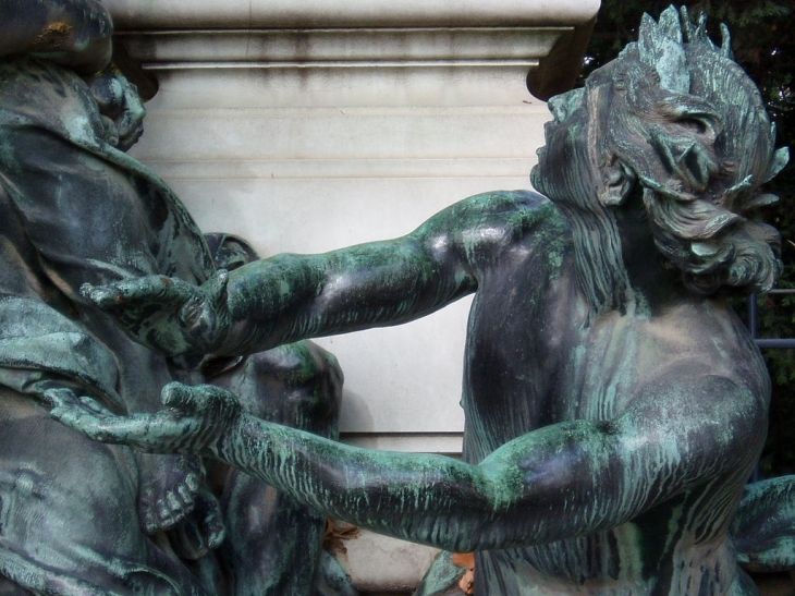 Luxembourg, monument à Delacroix, détail - Paris 6e Arrondissement