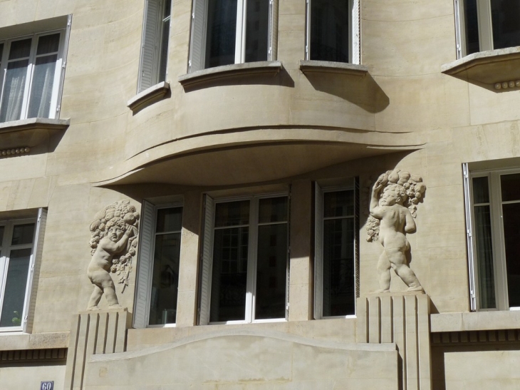 Rue de Vaugirard - Paris 6e Arrondissement