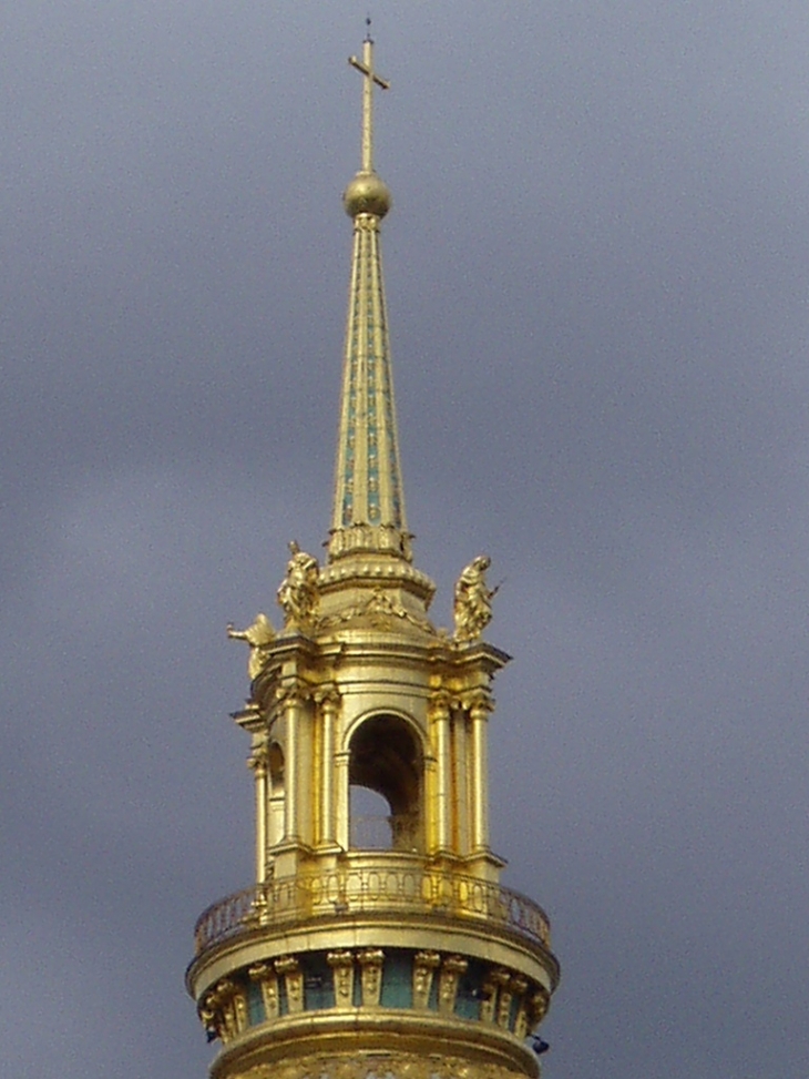 Les Invalides, la flèche du dôme - Paris 7e Arrondissement