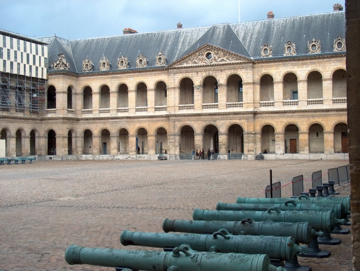 La cour intérieure des invalides - Paris 7e Arrondissement