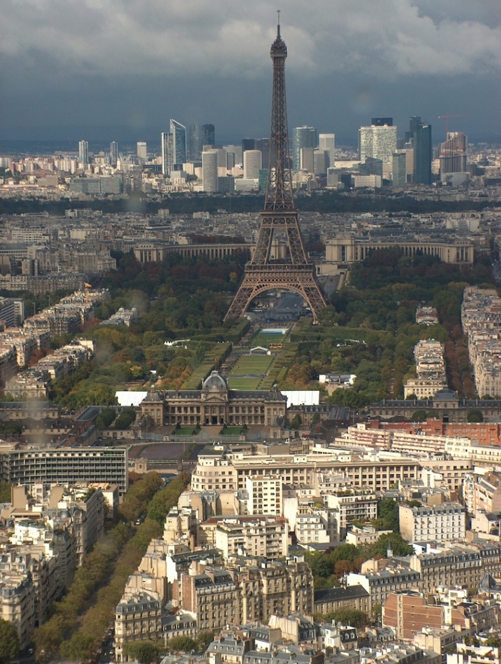 La tour Eiffel - Paris 7e Arrondissement