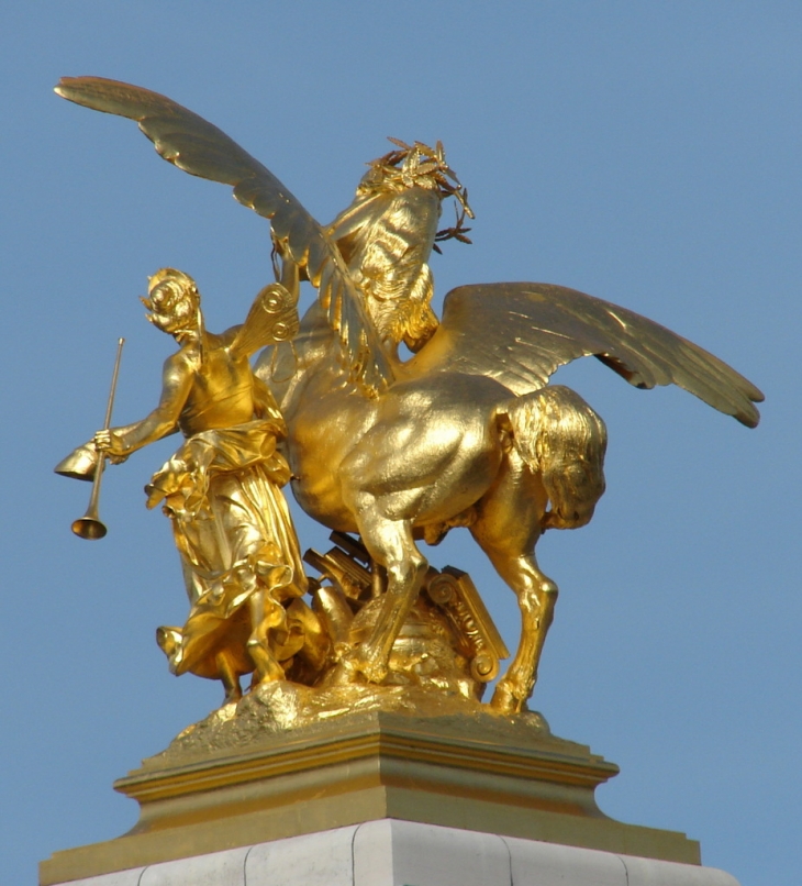 Le Pont Alexandre III - Paris 7e Arrondissement