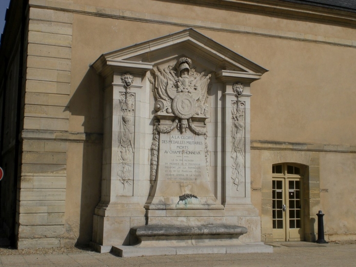 Aux invalides - Paris 7e Arrondissement