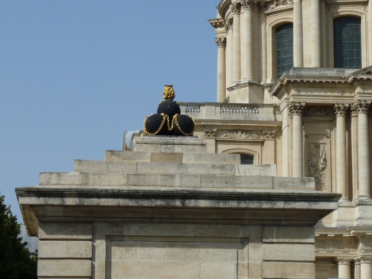 Aux invalides - Paris 7e Arrondissement