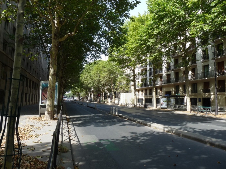 Boulevard Saint Germain - Paris 7e Arrondissement