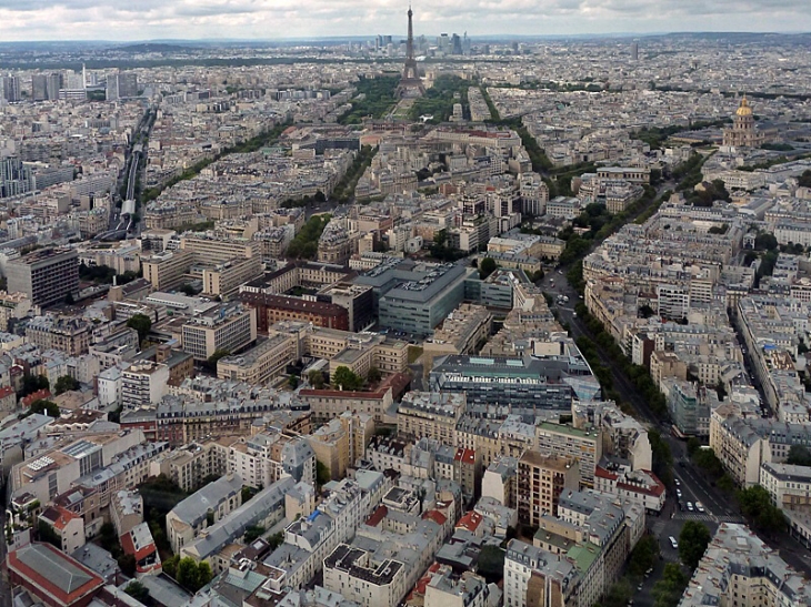 Vue de la Tour Montparnasse vers la Tour Eiffel - Paris 7e Arrondissement