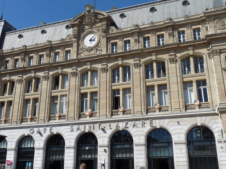 La gare Saint Lazare - Paris 8e Arrondissement