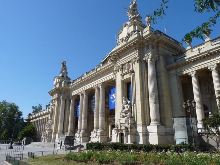 Le Grand Palais - Paris 8e Arrondissement