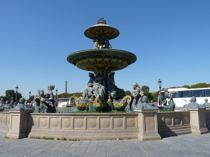 Place de la Concorde - Paris 8e Arrondissement