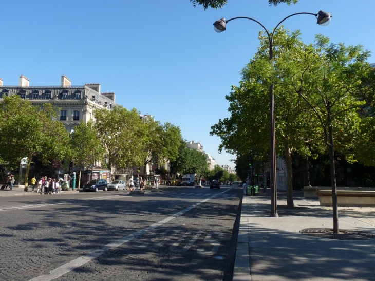 Place de l'Etoile - Paris 8e Arrondissement