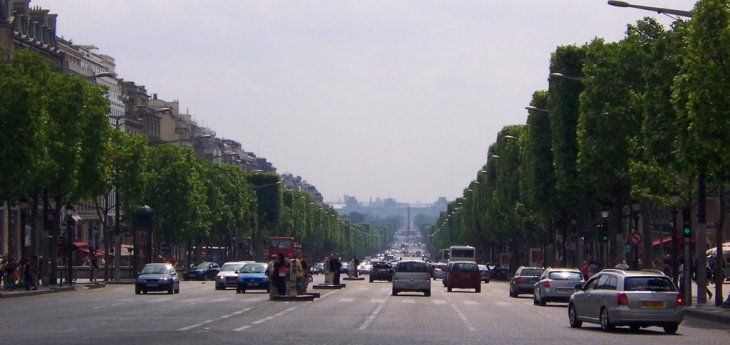 CHAMPS ELYSEES - Paris