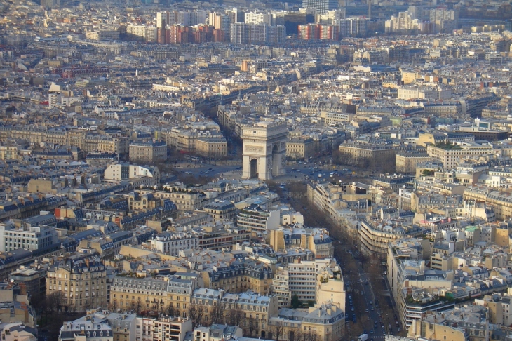 VUE DE LA TOUR EIFFEL - Paris