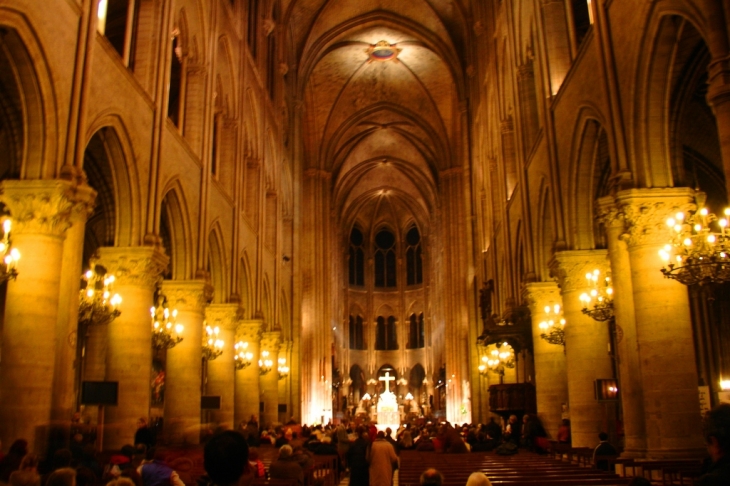 NOTRE DAME - Paris