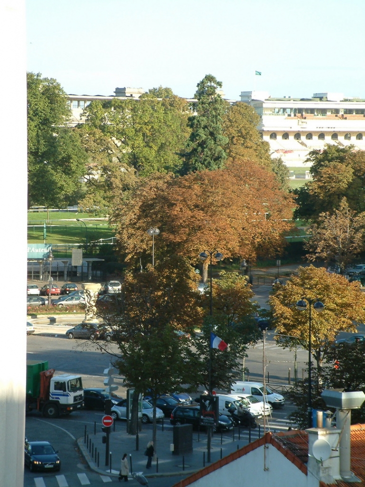 Porte et Hippodrome d'Auteuil - Paris