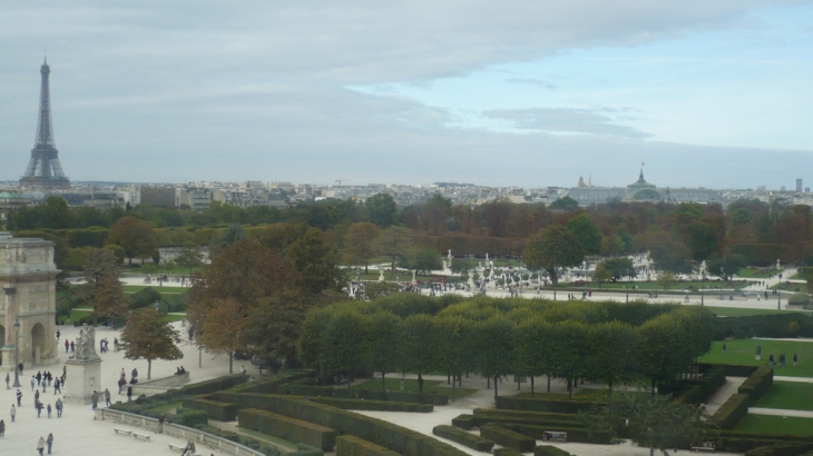 Louvre view - Paris