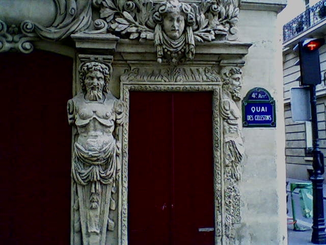 Un détail de bâtiment proche du Pavillon de l'Arsenal - Paris