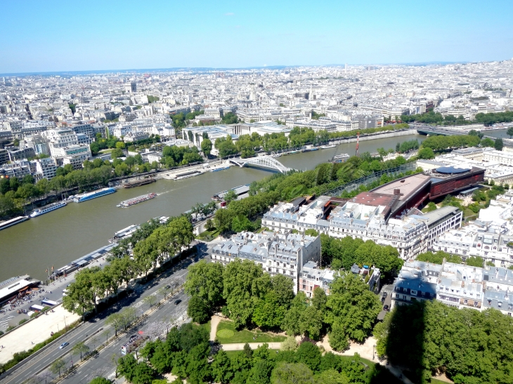 Vue du haut de la tour Eiffel - Paris