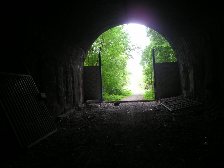 L'ancien tunnel du chemin de fert - Chalifert