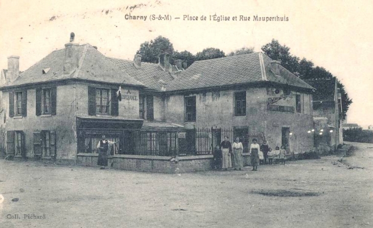Rue de Mauperthuis - Charny