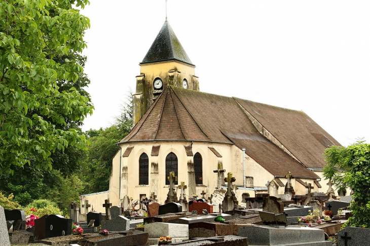 église et cimetière   -  www.baladesenfrance.info - Chelles