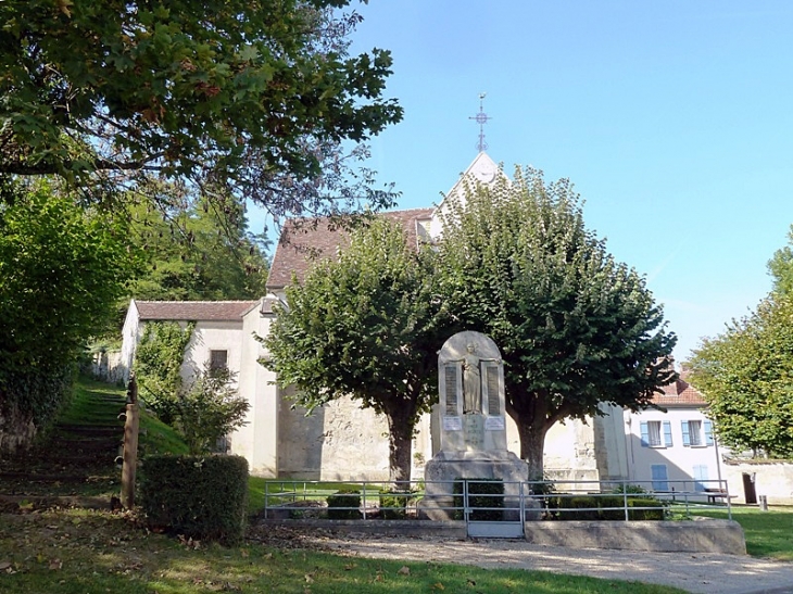 L'église et le monument aux morts - Citry