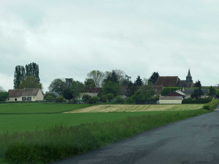 Vue sur le village - Clos-Fontaine