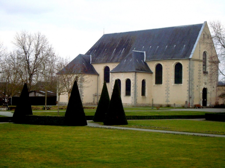 Dans l'ancien couvent des Capucins, le musée abrite des vestiges gallo-romains - Coulommiers